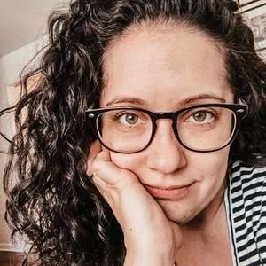 Meet your Posher, Dana